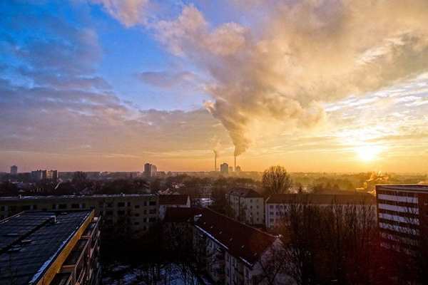 改革政府事權(quán)配置，強(qiáng)化環(huán)境監(jiān)測(cè)事業(yè)！