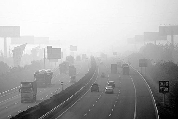 空氣質(zhì)量實(shí)時(shí)監(jiān)測(cè)問題的提出！