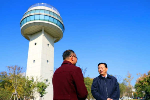 責任與擔當，環(huán)境監(jiān)測點位長“偶遇”站長！