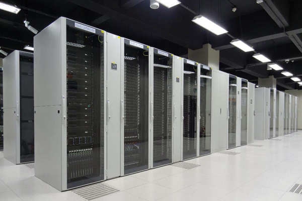 機(jī)房環(huán)境監(jiān)控系統(tǒng)簡(jiǎn)單的硬件系統(tǒng)原理！